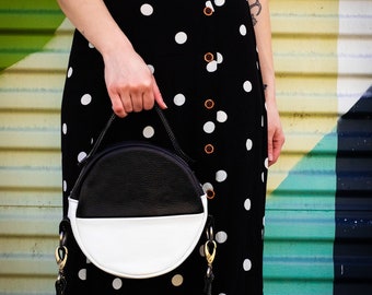 Ringo Circle Bag - Black and White