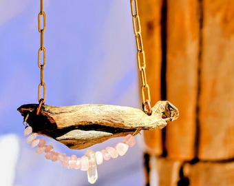 Driftwood Crystal Necklace, Coastal Boho Jewelry, Handmade Driftwood Pendant, Rose Quartz Gemstone Necklace, Beach Inspired Artisan Jewelry,