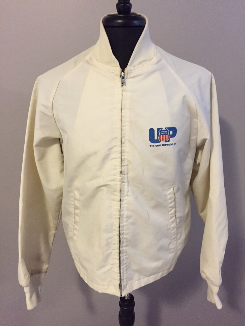 White VintageRetro 70s Union Pacific Upstream Light Weight Jacket Size Medium