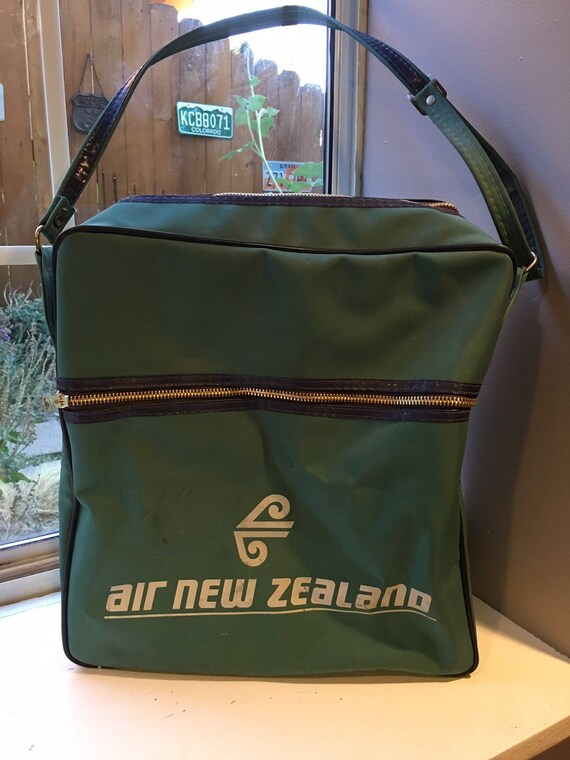 air new zealand hand luggage