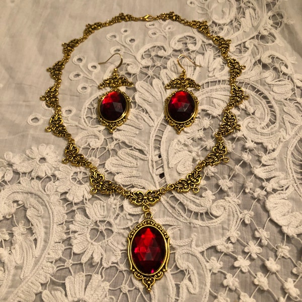 CHARLOTTE Filigree VICTORIAN Style Rich RED Acrylic Crystal, Gold Plated Metal Collier & Boucles d'oreilles Set... Choisissez des boucles d'oreilles longues ou plus courtes
