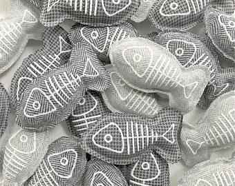 Organic Catnip Toy: Tweed Fishbone Cat Toy (Set of Three)