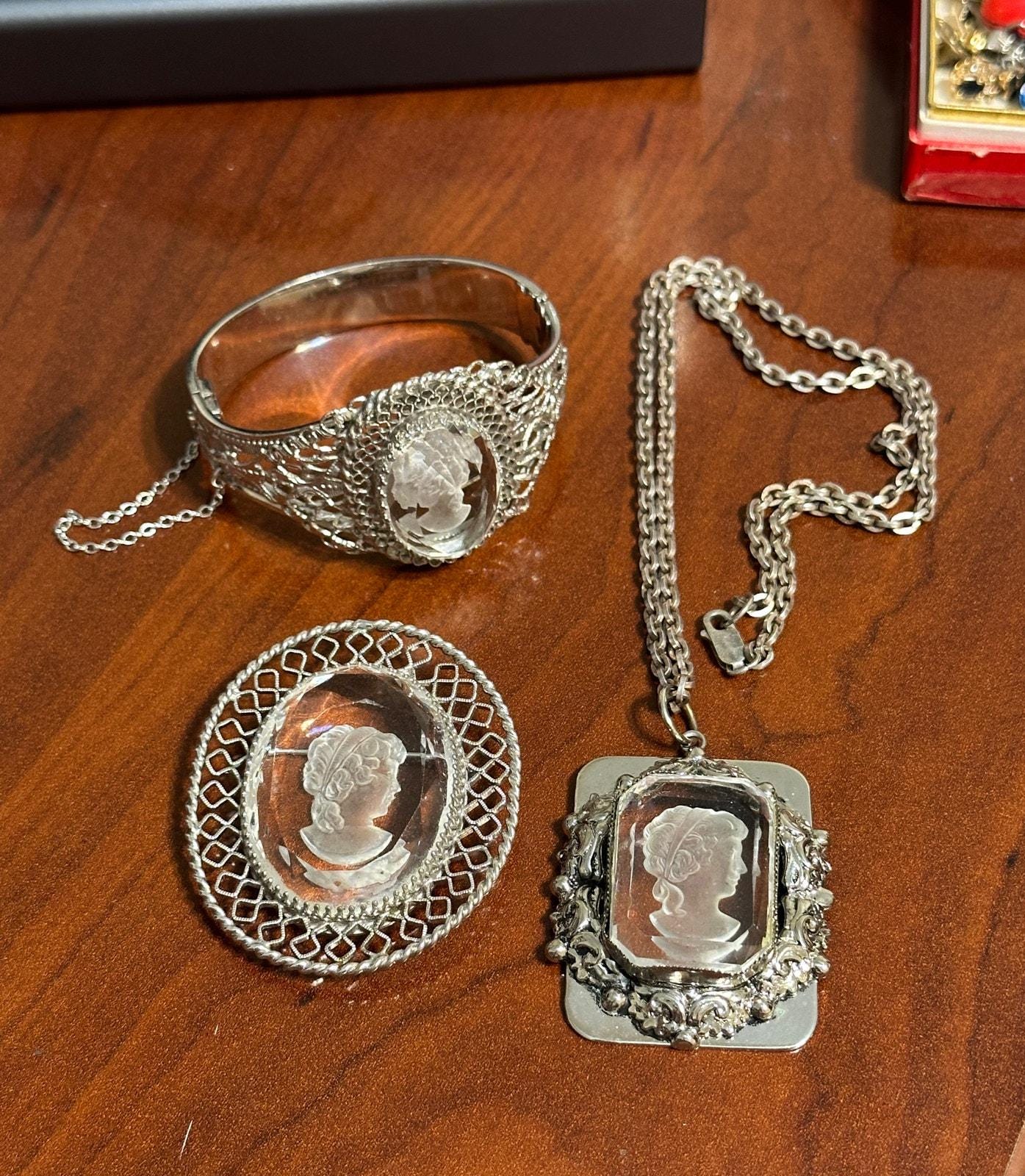 Intaglio Cuff Whiting And Davis Jewelry Mark Whiting Davis Intaglio