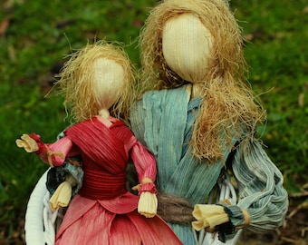 Madre e hija de hojas de maíz