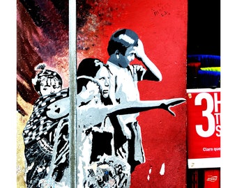 Farbfotografie, politische Straßenkunst auf einer roten Wand, San Pedro De Atitlan, Guatemala, druckbarer digitaler Sofort-Download