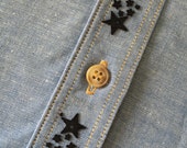 A pack of 10 Black Flocked Velvet Iron-On Transfers Shooting Star Motif 6.5cm Long Denim Patch Embellishment