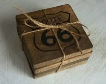 Sottobicchieri in legno dipinti a mano Route 66, set da 4