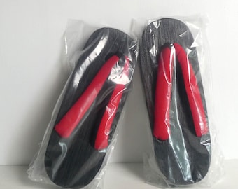 Wooden clogs, "geta" - Japanese vintage - black lacquered - fabric thongs - vintage new -  WhatsForPudding #3945