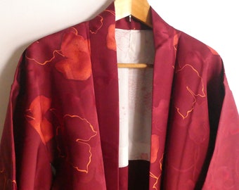 Kimono jacket - Japanese vintage - 100% silk - woven and painted ivy leaf pattern - dark terracotta red - WhatsForPudding #3551