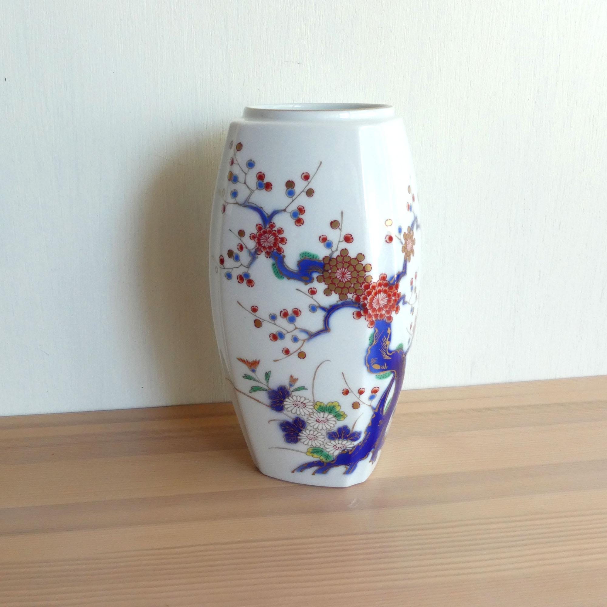 Fukagawa porcelain - Etsy 日本 香蘭社青白陶器花瓶セット（木箱付き）