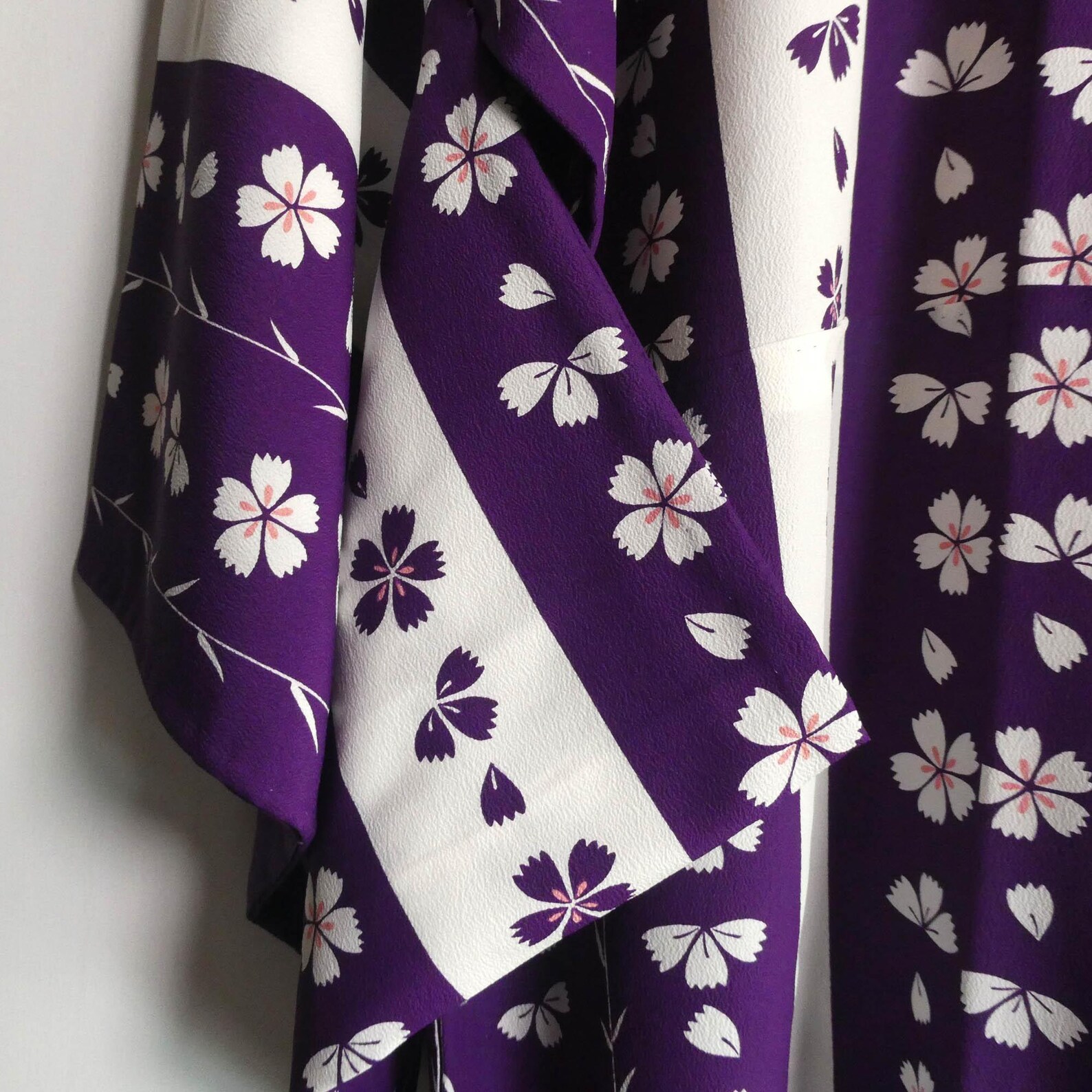 Japanese Vintage Kimono - Carnation - 100% Polyester - Dance Studio ...