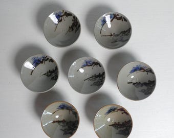 Ceramic sake cups - Japanese vintage - set of 7 - studio pottery - pine branches - hand painted - WhatsForPudding #3985