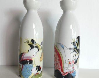 Japanese vintage porcelain sake bottles - set of 2 - ukiyoe - women reading letters - novelty items - WhatsForPudding #4000