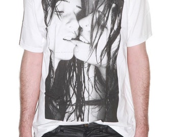 Sexy Hot Kissing Girls Skater Grunge T-Shirt