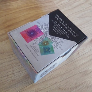 The Gift of Virtue Clarity Deck - Words of Wisdom on 148 Colorful Cards ...
