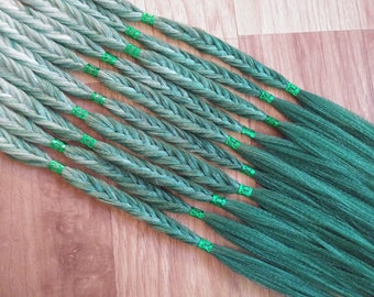 Trenzas sintéticas - Alpine Colorful Ombre Loop Ended - Extensiones de cabello trenzadas estilo boho con cuentas y cola de pez. Disponibles.