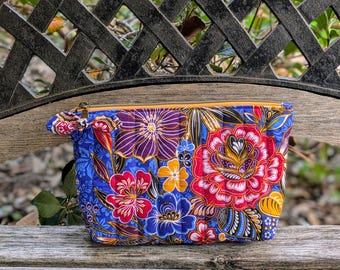 Quilted Floral Makeup Bag/Zipper Pouch
