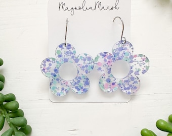 Daisy Flower Earrings, Acrylic Blue Mint Pink Glitter Earrings, Lightweight Earrings for Girls, Spring Earrings, Gift for Mothers Day