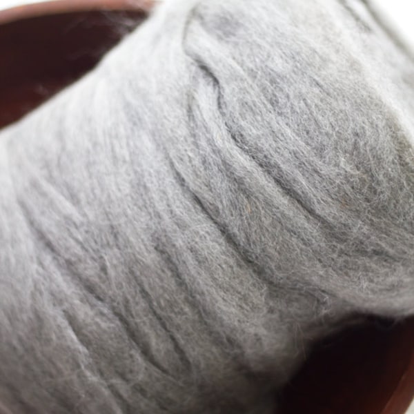 Natural silver grey alpaca and silk roving