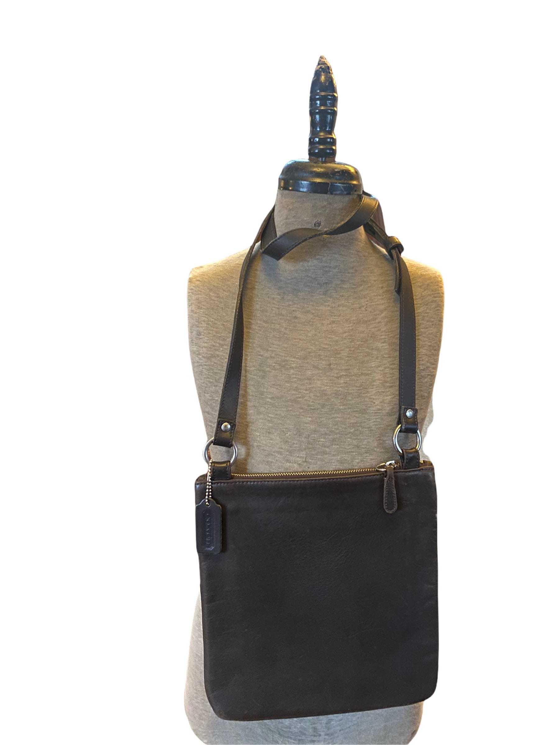 COACH ホルダー型ミニバッグ Breathtaking Vintage Authentic Coach 9457 Dark Espresso Slim