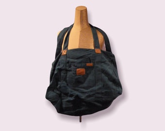 Awesome circa 1980 boss  large dark emerald green canvas duffle bag