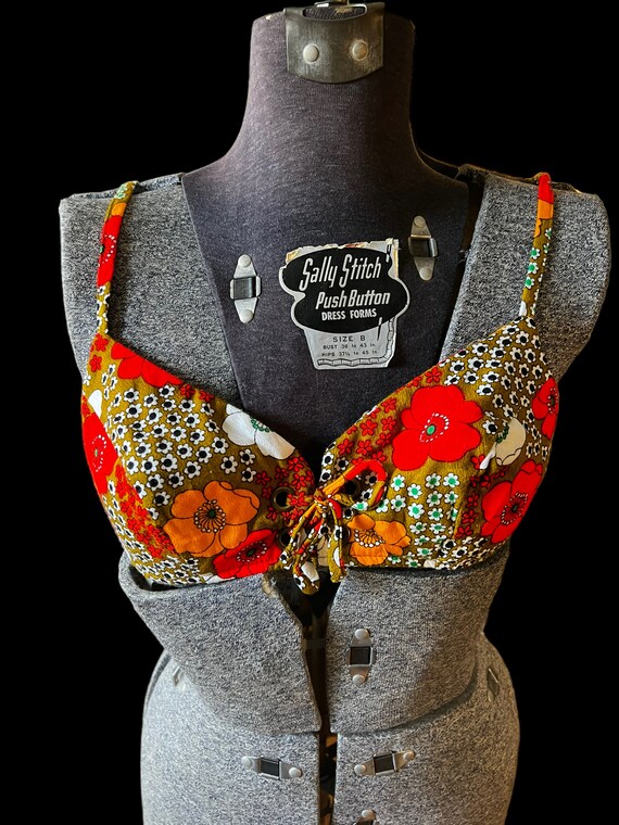 Gorgeous vintage 1960’s flower child bikini top s… - image 7