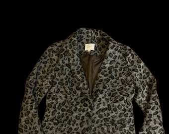 Lovely vintage Ann Taylor Loft leopard print knit blazer size  Small