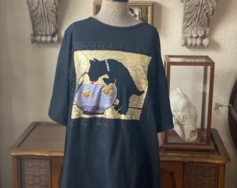 Fantastic vintage 80’s appliqué 3D oversized cat shirt!