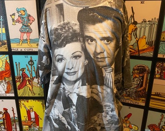 Camisa épica vintage de los años 90 con estampado completo I Love Lucy talla xl