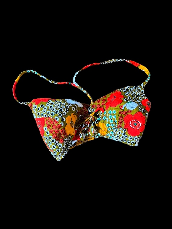 Gorgeous vintage 1960’s flower child bikini top s… - image 1