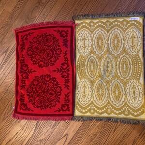 Adorable vintage lot of 2 retro hand towels