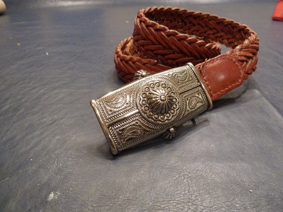 Rad Vintage 1990s Embossed Black Leather Southwestern Silver Buckle Belt SALE Rad Woven Leather Folk Southwestern Preppy Grunge Style  main image 3