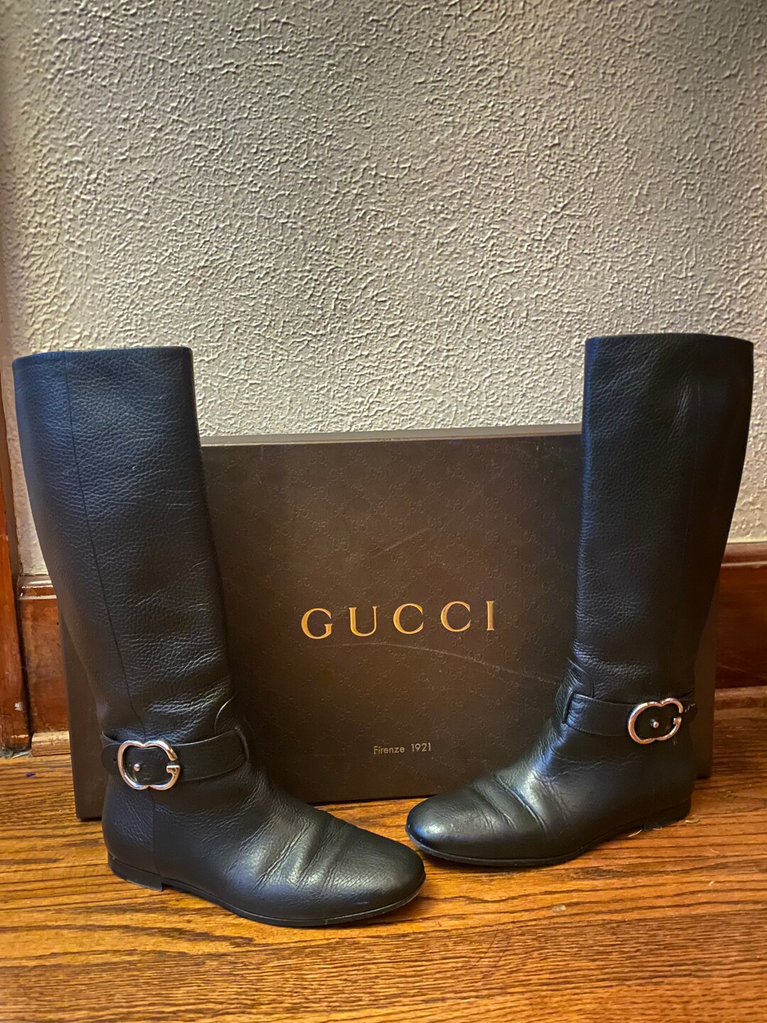 Iconic Classic Authentic GUCCI Leather Riding Boots Size 37  display picture 2