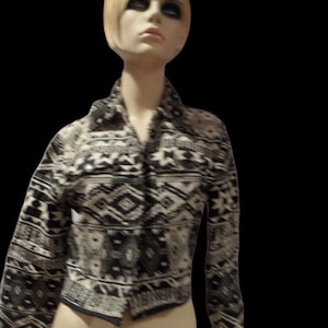 SALE REDUCED retro native style woven cropped southwestern tribal cropped jacket super cute size small medium