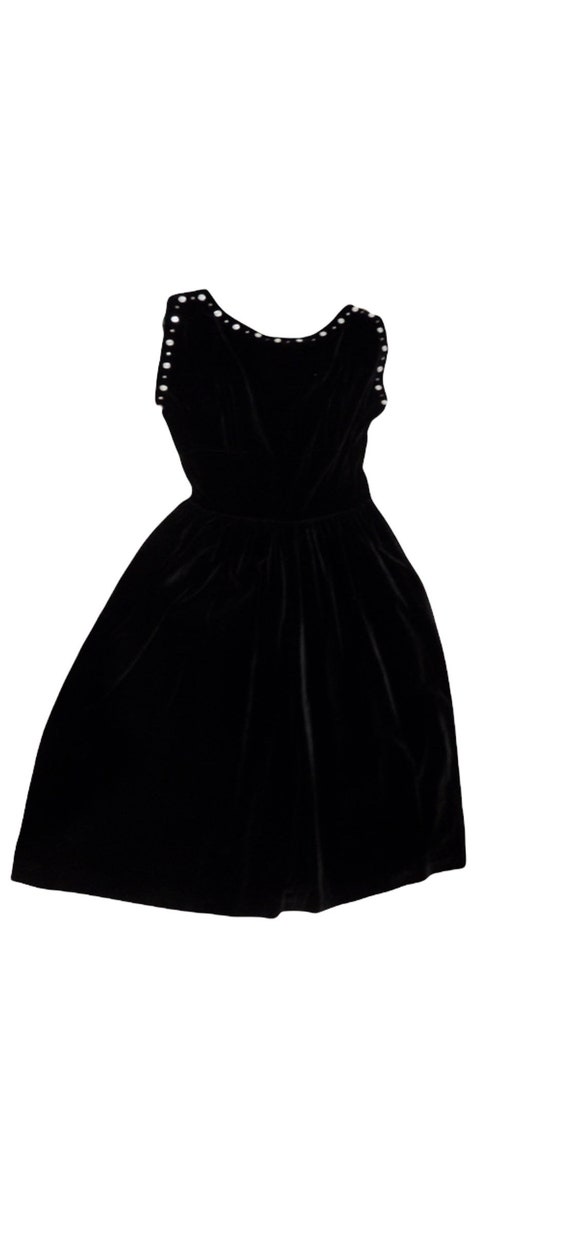 SALE Romantic Circa 1950 Black Velvet a Line Cocktail Dress With Stunning Button and Crystal Appliques Size Small Extra Small - Etsy SALE Romantic Circa 1950 Black Velvet a Line Cocktail Dress With Stunning Button and Crystal Appliques Size Small Extra Small - Etsy