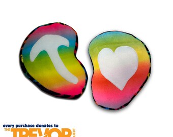 Arc-en-ciel en forme de T-Bone Steak Meat Heart peluche Fursuit Prop pour organisme de bienfaisance