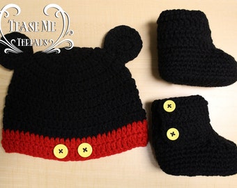 Set of Mickey Mouse Beanie & Boots