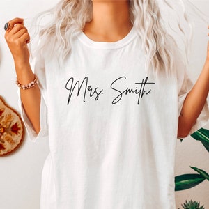 Bride Shirts Getting Ready, Bride T-Shirt Dress, Bridesmaids Shirts Getting Ready, Wedding Day Bride Tee, Personalized Bride Shirt