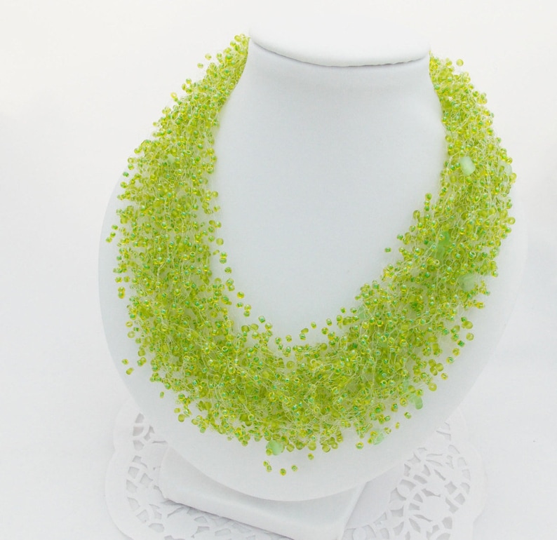 green necklace for wedding