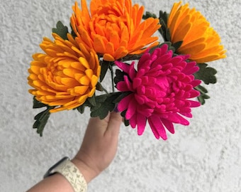 Felt Chrysanthemum Stem: Handmade Wool Blend Flower, Home Decor
