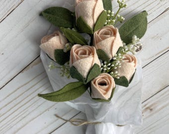 Peach Rose Bud Felt Flower Bouquet: Handmade Valentine's Gift