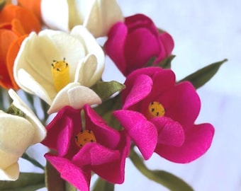 Handmade Felt Tulip Single Stem: Wool Blend Bouquet, Home Decor and Spring Flower.