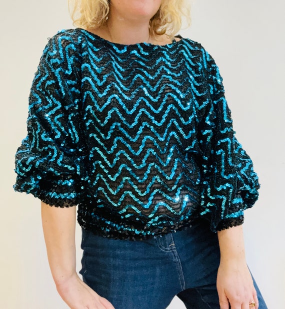 80s batwing top