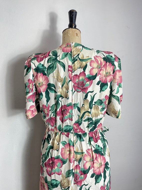 90s White Floral Grunge Dress With Lace Collar and Pockets