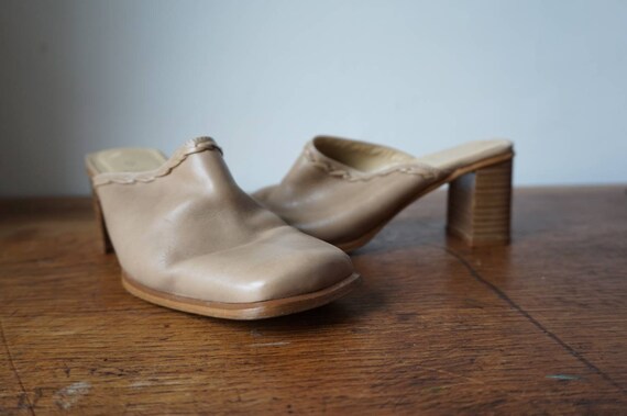 Leather 90s Beige Mules / 90s leather shoes / UK 3 - image 5