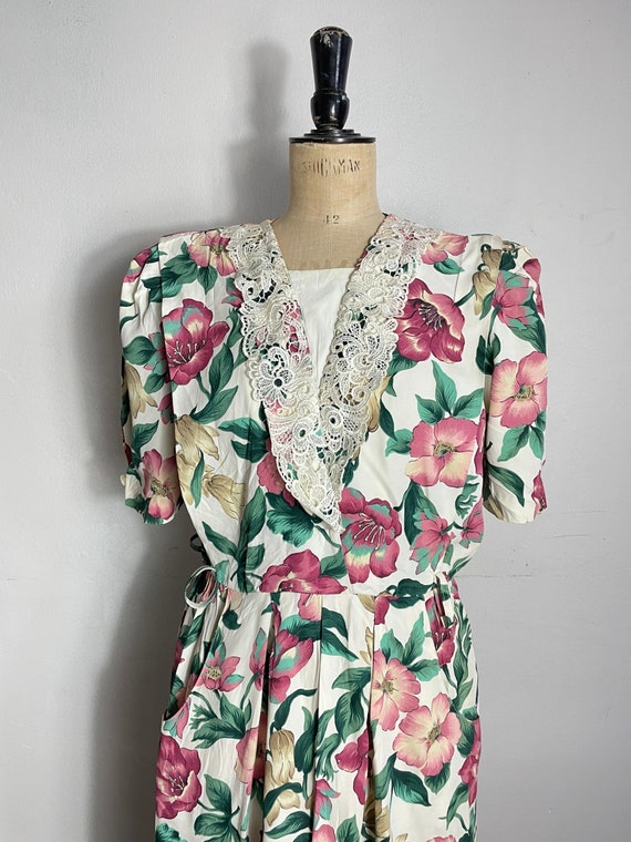 80's Vintage Floral Lace and Ribbon Trim Dress Size S / 6