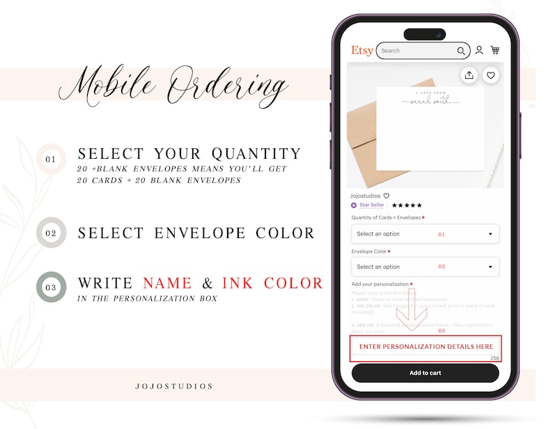 Może przedstawiać: Zrzut ekranu z telefonu kom&oacute;rkowego wyświetlający ofertę Etsy na spersonalizowane karty papiernicze. Oferta zawiera opcje ilości, koloru koperty i szczeg&oacute;ł&oacute;w personalizacji. Tekst na ekranie brzmi: "Wybierz ilość", "Wybierz kolor koperty", "Napisz imię i kolor atramentu" oraz "Wprowadź szczeg&oacute;ły personalizacji tutaj".