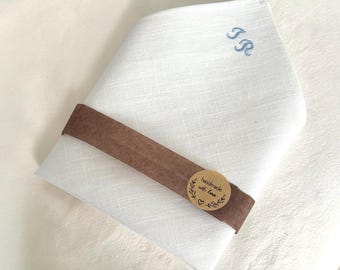 Pañuelo de bolsillo bordado con monograma o texto personalizado - lino color crema o blanco