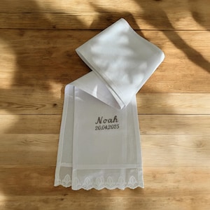 Christening shawl embroidered with name and date of desired color