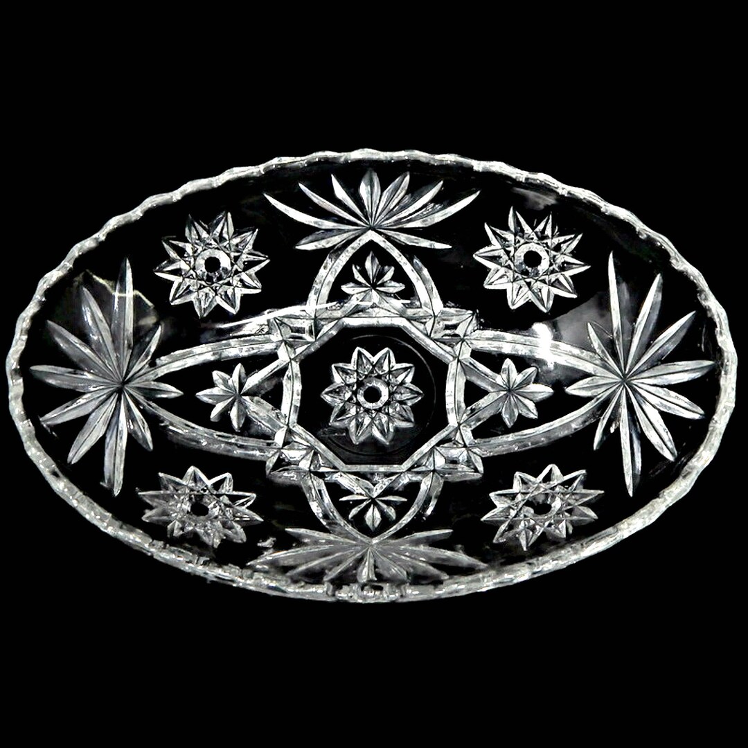 Prescut Pattern Pressed Glass Oval Bowl Clear Glass Star Pattern Serving Bowl Vintage Home Mid
